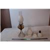 Image 1 : Oil lamp with extra parts