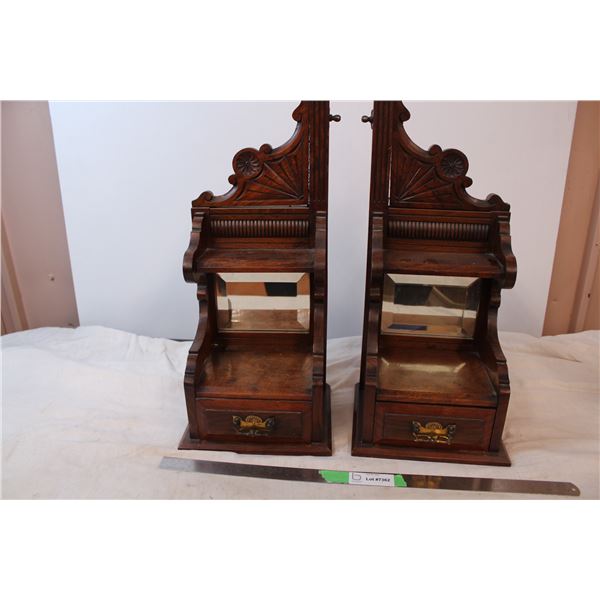 Dressing table ends