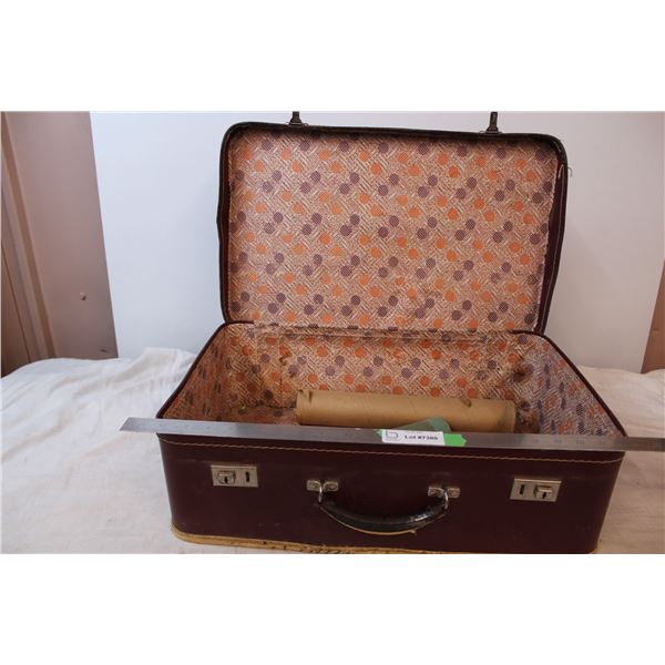 Vintage suitcase 14”x22”