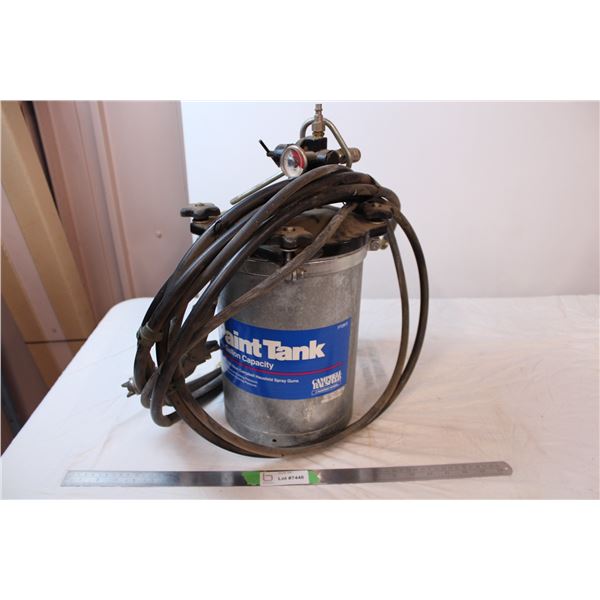 2.5 gallon paint tank