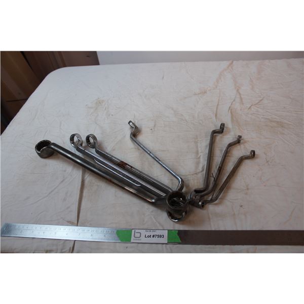 Set of vintage wrenches