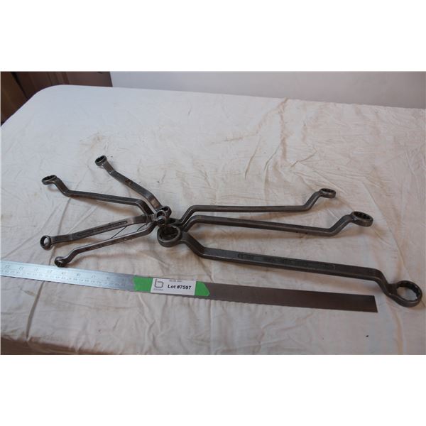 Set of vintage wrenches