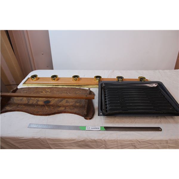 *Vanity light bar, wooden towel rack, misc.