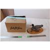 Image 1 : Ducks Unlimited Duck and a box of rocks