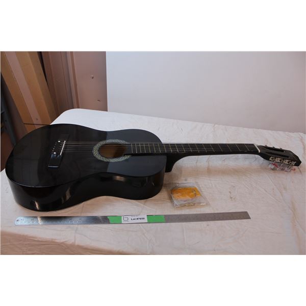 Academy Guitar with extra strings