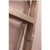 Image 2 : 8’ tall aluminum ladder