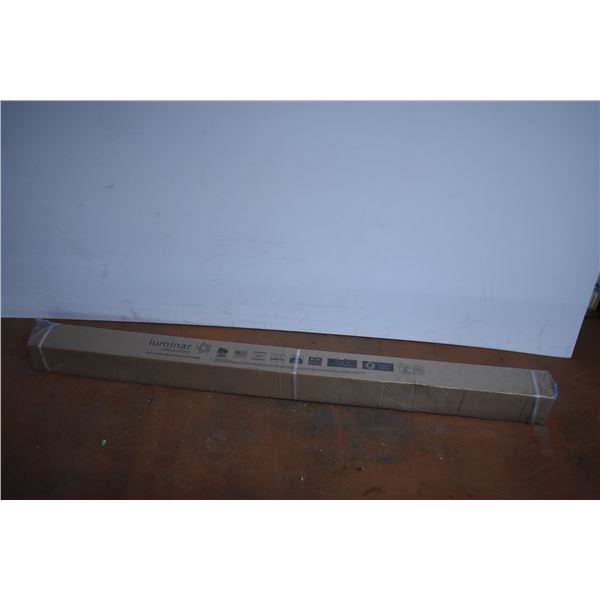 *Luminar LS272 Projector Screen Bodnarus Auctioneering