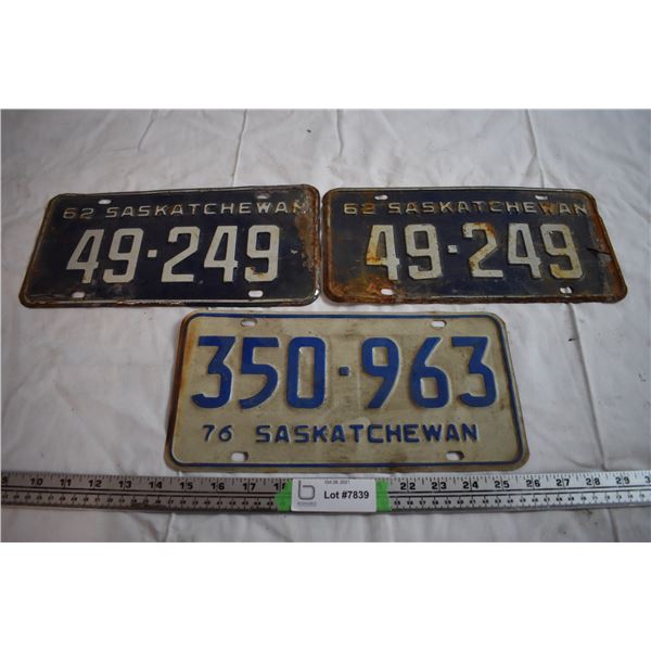 Pair of 1962 Sask License Plates and 1976 Sask License Plates
