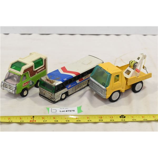 Die Cast Greyhound Bus, Buddy L Tow Trucks