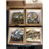 Image 2 : JEWELRY BOX WITH ASSORTED JEWELRY