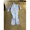 Image 2 : BOX OF LAKELAND SIZE SMALL COVERALLS WITH HOOD + ELASTIC WRIST/ANKLES