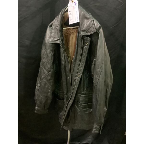 MOORES SIZE LARGE LEATHER JACKET