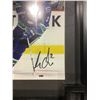 Image 2 : LUKE SCHENN SIGNED & FRAMED PHOTO