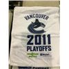 Image 2 : COLLECTION OF VANCOUVER CANUCKS TOWELS