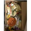 Image 2 : BOX OF NEW HULA SKIRTS, SKIPPING ROPES, INFLATABLE LANTERNS