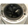Image 2 : KITCHENAID WASHER AND DRYER COMBO ON LAUNDRY PEDESTALS