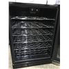 Image 2 : BLACK AND STAINLESS MAGIC CHEF WINE COOLER