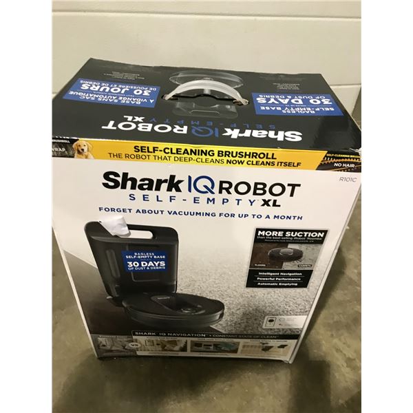 SHARK IQ ROBOT SELF-EMPTY VACUUM