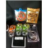 Image 2 : ASSORTED ITEMS INCLUDING; SKULLCANDY EARBUDS, STORAGE LOCK, GUITAR STRINGS, WEBCAM AND MORE