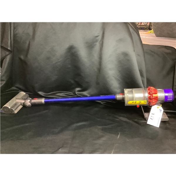 DYSON STICK VACUUM MODEL# ZJ2-CA-KHJ2945A TESTED WORKING