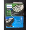 Image 2 : NEW IN BOX PHILIPS SERIES 5000 DRY SHAVER