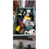 Image 1 : CRATE OF ASSORTED COLOR SEWING THREAD