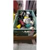 Image 2 : CRATE OF ASSORTED COLOR SEWING THREAD