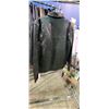 Image 2 : NEW WITH TAGS VIP LEATHERS CANADA FINE LAMBSKIN LEATHER JACKET SIZE M RETAIL $495 MODEL# 126-132