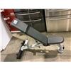 Image 2 : STAR TRAC NAUTILUS ADJUSTABLE WEIGHT LIFTING BENCH