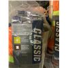Image 2 : 4 NEW PACKS OF BDG CLASSIC XL GLOVES