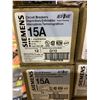 Image 2 : ALL NEW: 12 CASES (APPROX. 12 INSIDE) SIEMENS CIRCUIT BREAKER 15A