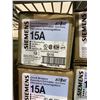 Image 2 : ALL NEW: 12 CASES (APPROX. 12 INSIDE) SIEMENS CIRCUIT BREAKER 15A