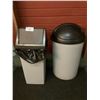 Image 2 : 2 FLOOR MATS & 2 GARBAGE BIN