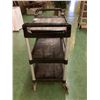 Image 3 : RUBBERMAID 3 TIER ROLLING CART