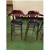 Image 2 : 4 BAR HEIGHT CHAIRS