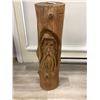 Image 1 : CHAINSAW CARVED WOODEN MAN IN THE TREE + CRANE CARVING APPROX. 11 X 43"