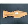 Image 2 : FIRST NATIONS HAND CARVED SALMON PLAQUE BY DOUGLAS BAKER SQUAMISH 1989 APPROX. 11.5 X 3.5"