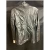 Image 2 : NEW WITH TAGS LEATHER JACKET RETAIL $495 MODEL 175-141