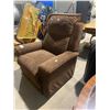 Image 2 : BROWN POWER ASSISTED LIFT CHAIR