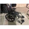 Image 2 : BLACK WHEELCHAIR