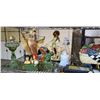 Image 2 : SHELF LOT OF ASSORTED KNICK KNACKS, FIGURINES, COLLECTIBLES