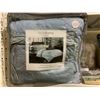 Image 2 : LIZ CLAIBORNE OVERSIZED QUEEN COMFORTER SET, HOME DECOR, NEW SHADOW BOX, FLOOR MATS, & MORE