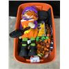 Image 2 : BIN OF ASSORTED HALLOWEEN DECOR