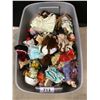 Image 2 : BIN OF ASSORTED DOLLS AND COLLECTIBLES