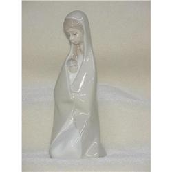 Lladro "Girl With Child" #2139598