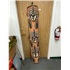 Image 1 : 6 Ft Tall Polynesian Painted Carving