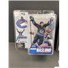 Image 2 : Lot of 2 BNIB McFarlane Hockey Figures Markus Naslund Jean Beliveau