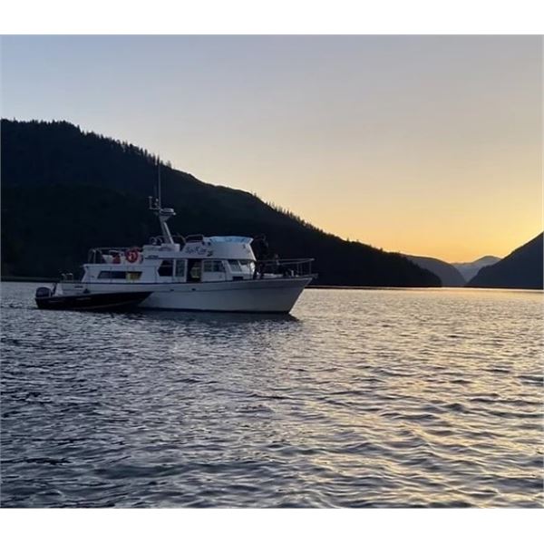 *British Columbia – 7 Day – Ocean-based, Coastal Black Bear Hunt for One Hunter