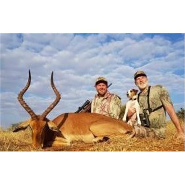 South Africa – 5 Day Plains Game Safari for Two Hunters and Two Non-hunters