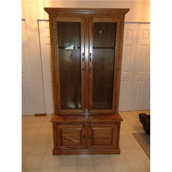 Gun Cabinet made by Terry Hill